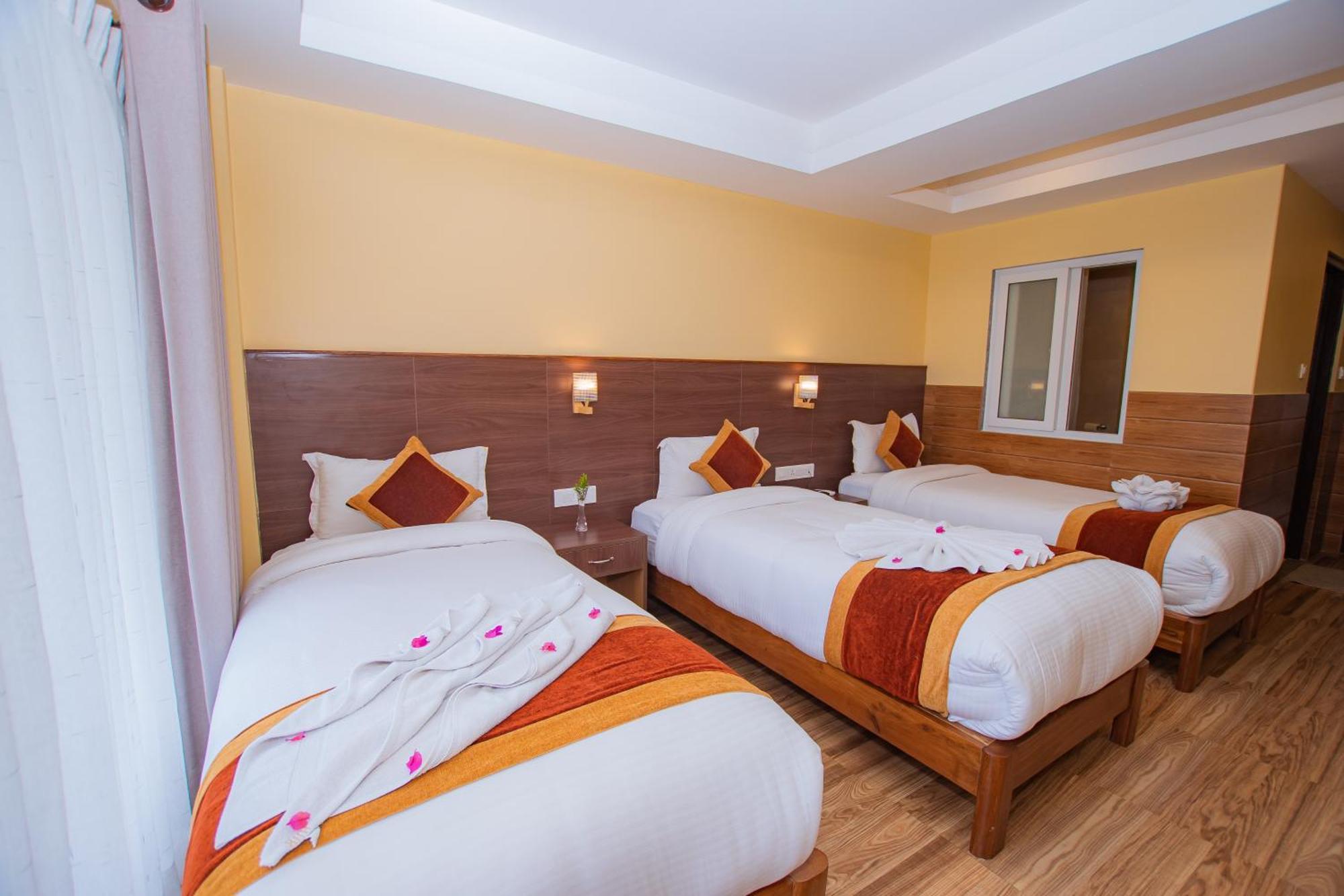 Hotel Hidden Kingdom Похара Екстериор снимка