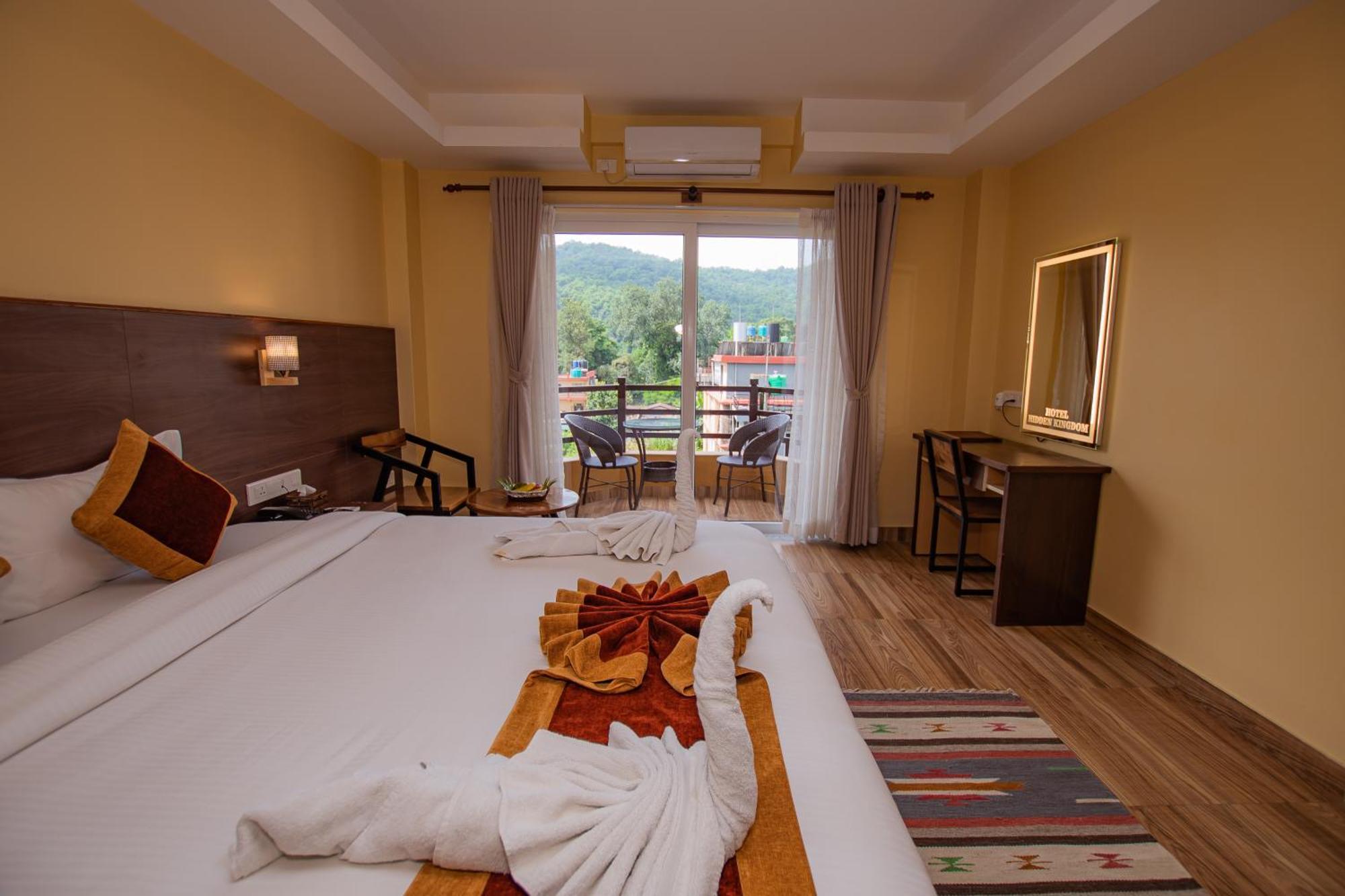 Hotel Hidden Kingdom Похара Екстериор снимка
